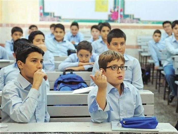 خانواده‌ها نگران نباشند؛ ثبت‌نام مدارس دولتی بدون شرط مالی انجام می‌شود