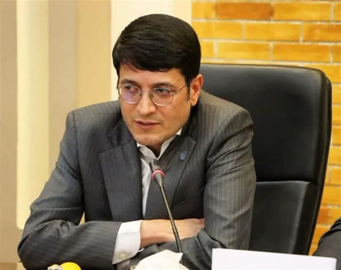 رئیس دانشگاه علوم‌پزشکی کرمان در جلسه با وزیر بهداشت: اعتبارات ساخت بیمارستان جدید شفا کافی نیست