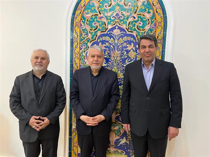 نشست استاندار کرمان با وزیر میراثفرهنگی؛ از بررسی برنامههای در دست اجرای استان تا تفویض اختیارات نشست استاندار کرمان با وزیر میراثفرهنگی؛ از بررسی برنامههای در دست اجرای استان تا تفویض اختیارات