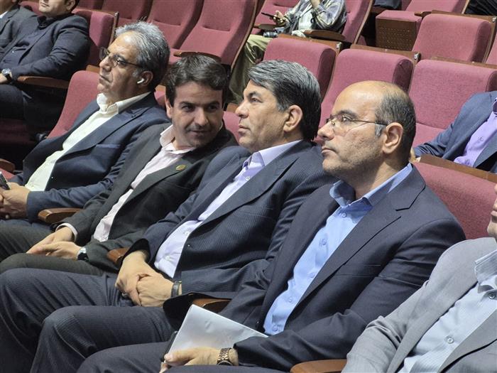 در آیین نکوداشت روز ملی دامپزشکی در کرمان مطرح شد: کرمان در مسیر تبدیل‌شدن به قطب امنیت غذایی کشور؛ دامپزشکی، پاسدار سلامت و پشتیبان تولید