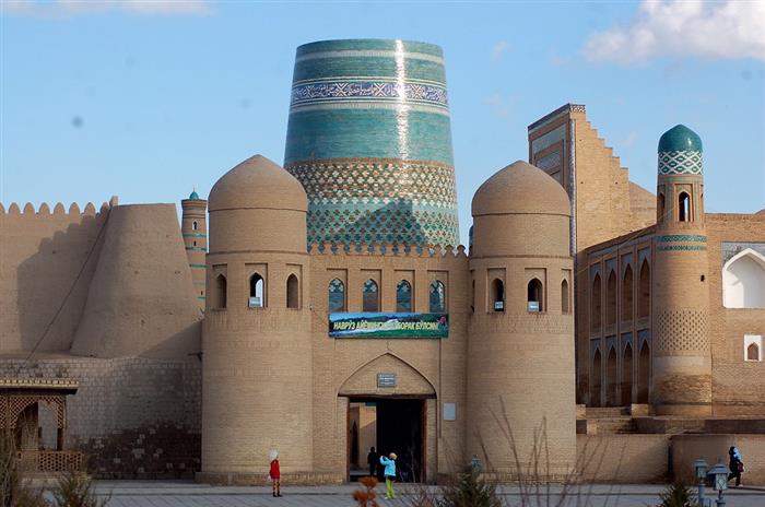 در دیدار شهردار کرمان با شهردار بخارا تاکید شد: همکاری و تبادلات فرهنگی شهرداری کرمان با شهرداری «بخارا» در دیدار شهردار کرمان با شهردار بخارا تاکید شد: همکاری و تبادلات فرهنگی شهرداری کرمان با شهرداری «بخارا»