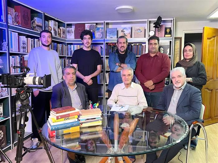 با کارگردانی سیدحمید میرحسینی؛ مستند هشتاد سالگی گلابزاده کلید خورد