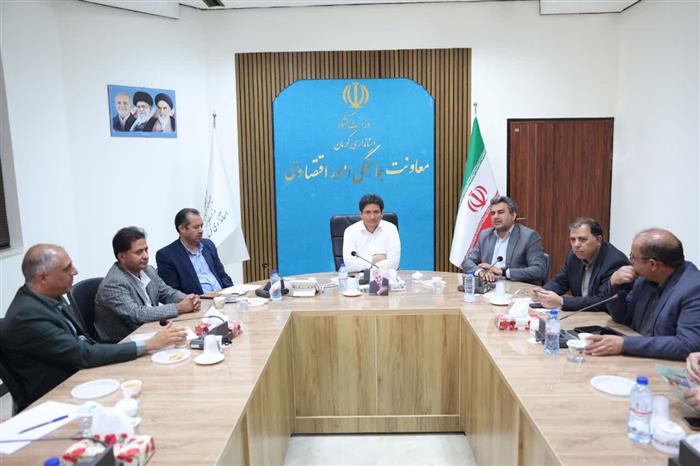 تغییر رویکرد مدیریت آب و انرژی در استان؛ سالاری: توسعۀ زیرساخت انرژی به‌تنهایی پاسخگوی نیازهای آیندۀ کرمان نیست