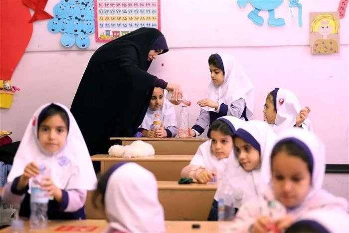 معاون آموزشوپرورش استان خبر داد؛ آغاز صدور احکام افزایش ضریب حقوق فرهنگیان کرمان معاون آموزشوپرورش استان خبر داد؛ آغاز صدور احکام افزایش ضریب حقوق فرهنگیان کرمان