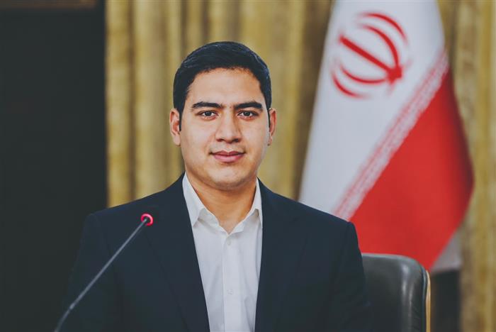 امیرحسین نادری، فعال سیاسی کرمان: فردای روشن کرمان از مسیر اعتماد به جوانان ساخته می‌شود