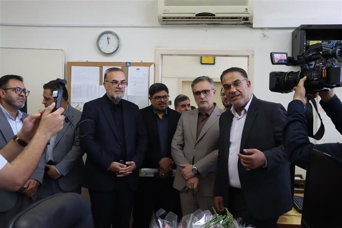 «فصل همدلی»؛ رمز عبور از موانع/ تویسرکانی: با عزم جهادی، «کرمان سربلند» را می‌سازیم