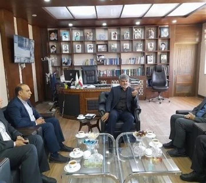 دیدار سرپرست شهرکهای صنعتی کرمان با مدیرکل دیوان محاسبات؛ تأکید بر شفافیت مالی و شتاببخش توسعه صنعتی کرمان دیدار سرپرست شهرکهای صنعتی کرمان با مدیرکل دیوان محاسبات؛ تأکید بر شفافیت مالی و شتاببخش توسعه صنعتی کرمان