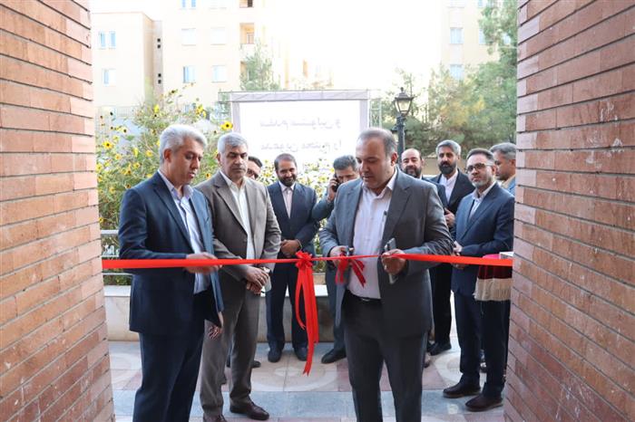 هنر به خیابانهای کرمان سلام میکند؛ افتتاح خانه هنرهای عمومی شهرداری هنر به خیابانهای کرمان سلام میکند؛ افتتاح خانه هنرهای عمومی شهرداری