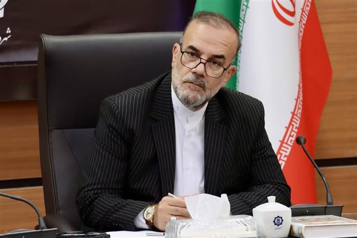 «فرمان تازه» شهردار کرمان؛ «خودکفایی» در گل و گیاه، خرید نهال را به یکسوم رساند «فرمان تازه» شهردار کرمان؛ «خودکفایی» در گل و گیاه، خرید نهال را به یکسوم رساند