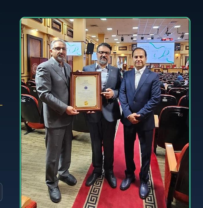 درخشش اتاق کرمان در تراز ملی؛ دریافت نشانِ افتخار «هوش سبز» برای ارتقای فضای کسب‌وکار