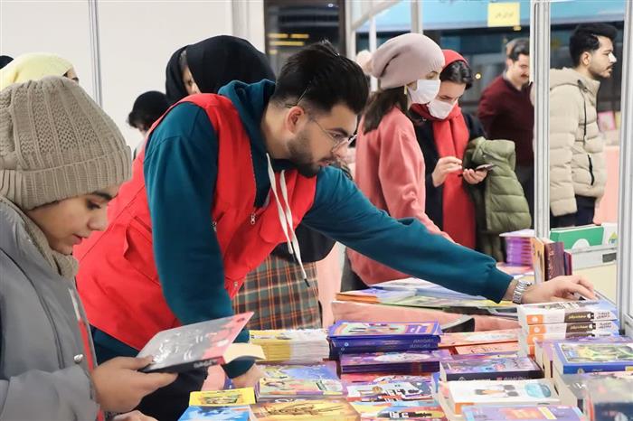 مدیر کل فرهنگ و ارشاد اسلامی کرمان خبر داد: پایان برگزاری نوزدهمین نمایشگاه بین‌المللی کتاب کرمان/فروش ۱۰۰ میلیارد ریالی نمایشگاه