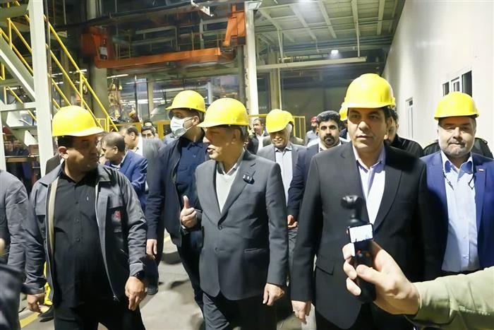 معاون رئیس جمهوری: کرمان از قطب های صنعتی کشور است/داخلی سازی ۸۰ درصد تولید قطعات خودرو در بم