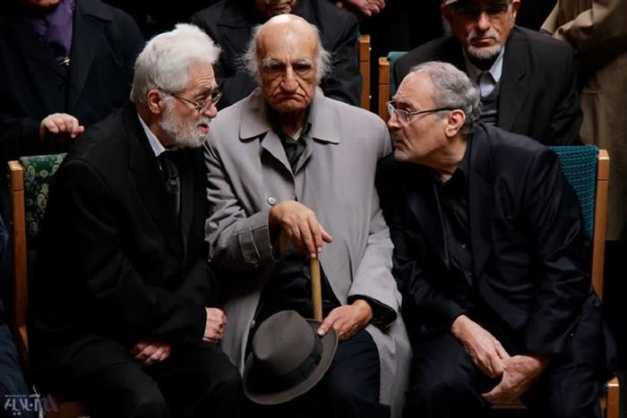 استاندار کرمان: استاد باستانی پاریزی تاریخ را به متن زندگی مردم آورد