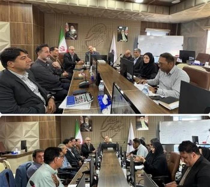 تأکید سرپرست شهرکهای صنعتی کرمان بر رفع موانع تولید؛ گرهگشایی از مشکلات صنعتگران، در اولویت کاری شهرکهای صنعتی تأکید سرپرست شهرکهای صنعتی کرمان بر رفع موانع تولید؛ گرهگشایی از مشکلات صنعتگران، در اولویت کاری شهرکهای صنعتی