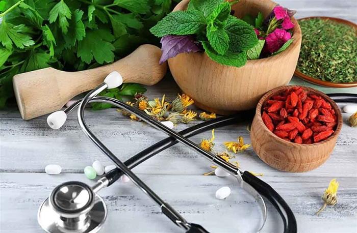 از رتبه جهانی تولید علم تا افتتاح سلامتکده جدید در دیار کریمان/ نقشه راه توسعه متوازن و دانش‌بنیان طب ایرانی
